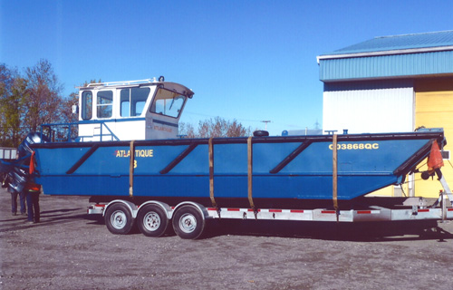 bateau remorqueur aluminium