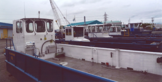 bateau remorqueur aluminium